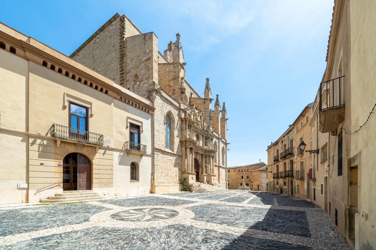 Hauzify I Vila Ducal モントブランク エクステリア 写真